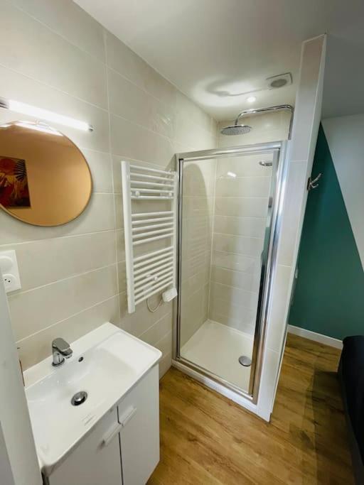 Le Belloc- Suberbe Appartement T1 Bis - Au Calme - Terrasse - Vue Jardin Ажен Экстерьер фото