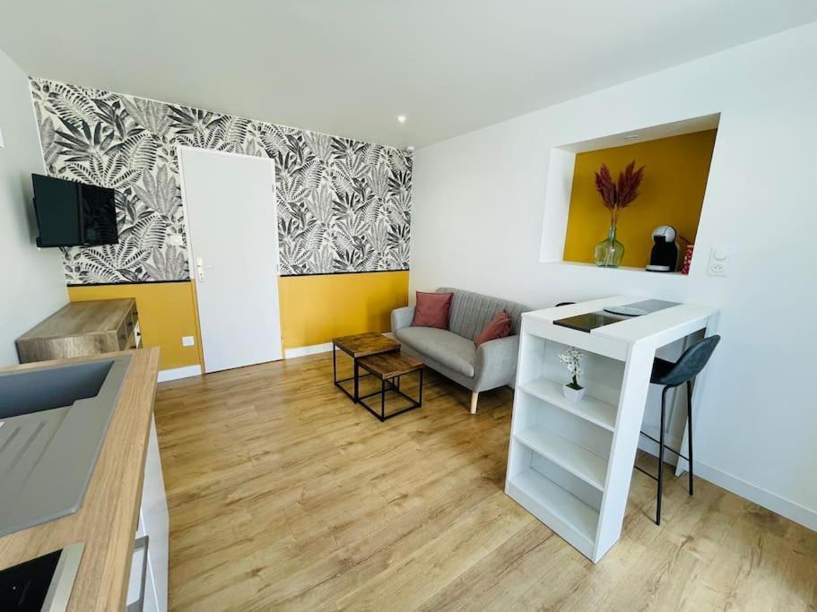 Le Belloc- Suberbe Appartement T1 Bis - Au Calme - Terrasse - Vue Jardin Ажен Экстерьер фото